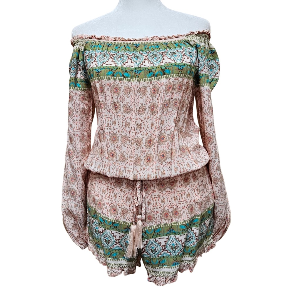 Cotton Candy LA Off The Shoulder Long Sleeve Floral Shorts Romper Size Medium - Picture 3 of 11